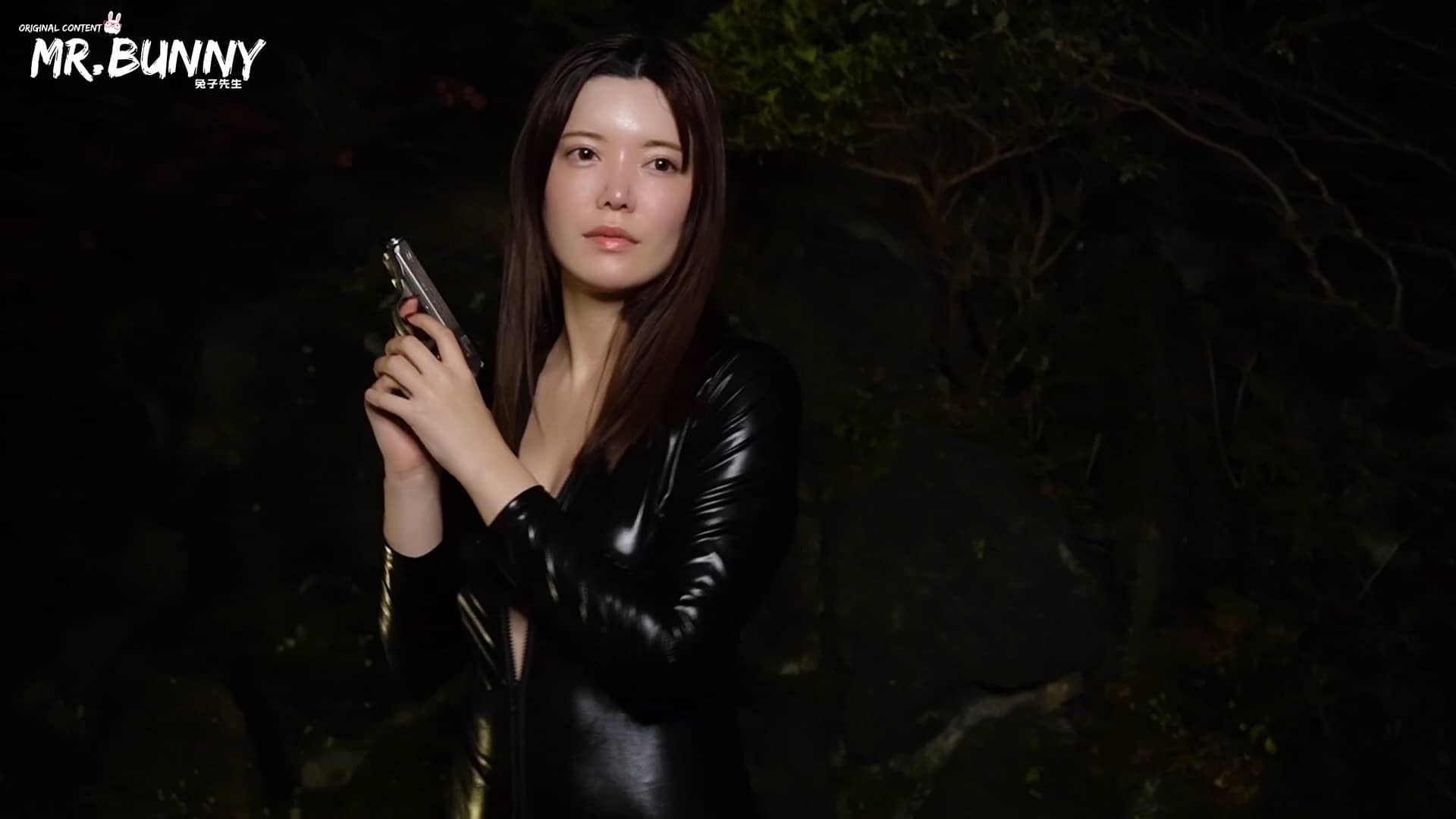 Female investigator who sneaked into the villa screenshot 1