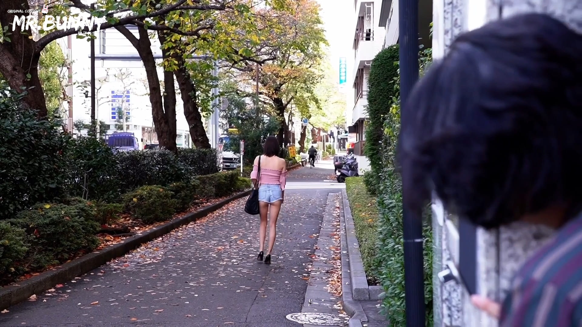 A young woman molested in restaurant screenshot 4