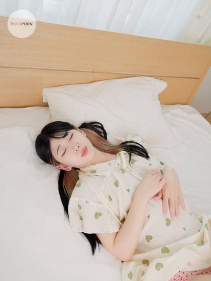Your Japanese Girl Friend likes your Dick screenshot 1